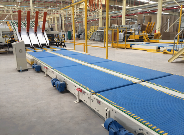 corrugated box conveyor line